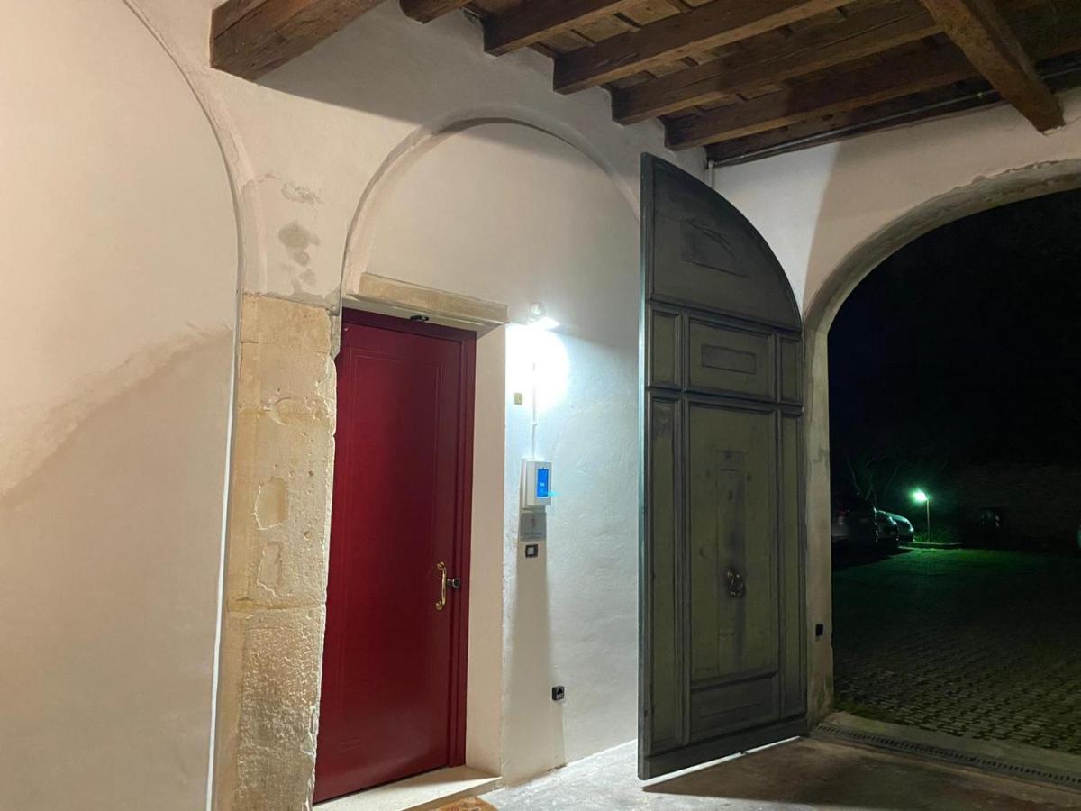 Casa Charleston In Palazzo Nobiliare Al Duomo Apartment Padova Bagian luar foto