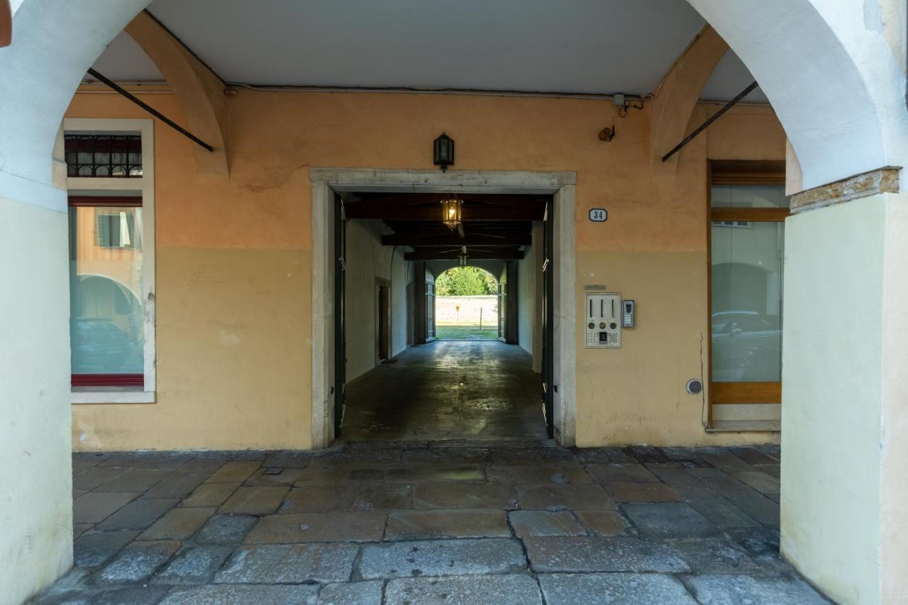 Casa Charleston In Palazzo Nobiliare Al Duomo Apartment Padova Bagian luar foto