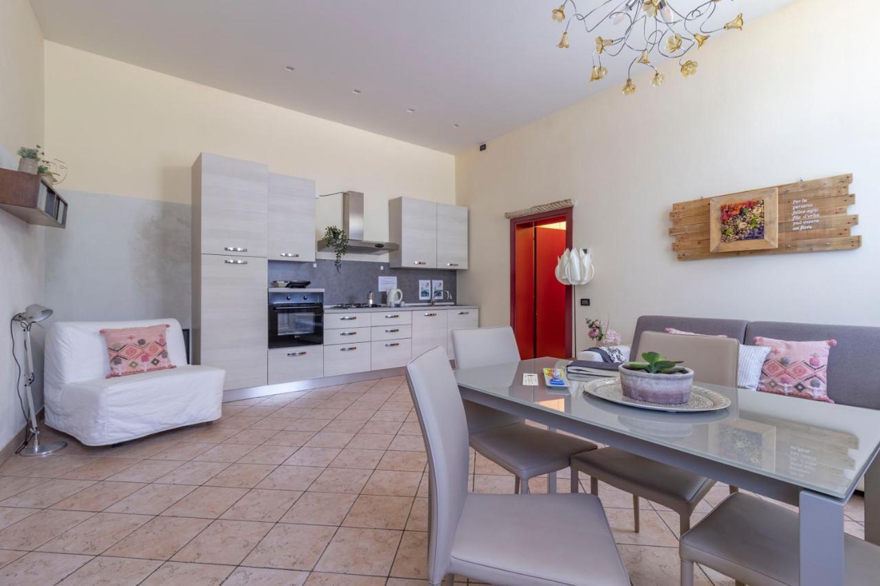 Casa Charleston In Palazzo Nobiliare Al Duomo Apartment Padova Bagian luar foto