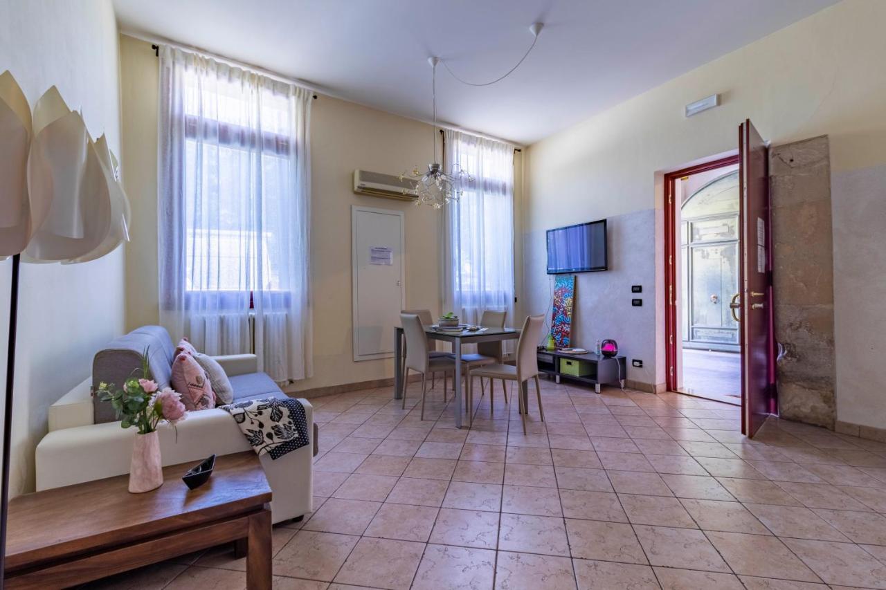 Casa Charleston In Palazzo Nobiliare Al Duomo Apartment Padova Bagian luar foto